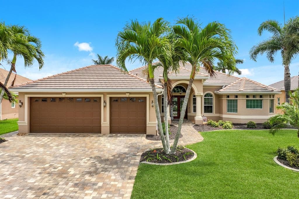 5605 LANCELOT LANE CAPE CORAL, FL 33914