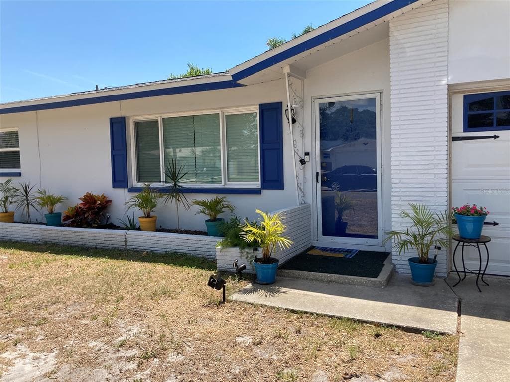 1745 GREENLEA DRIVE CLEARWATER, FL 33755