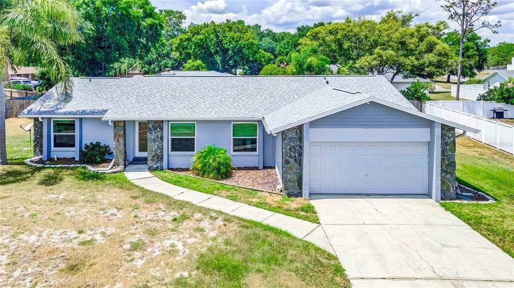 23221 CASCADE PLACE LAND O LAKES, FL 34639