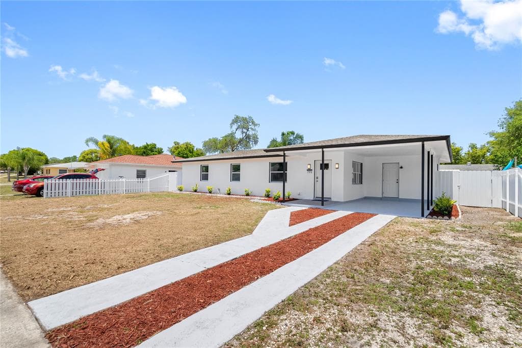 7173 CAMBRIDGE STREET SPRING HILL, FL 34606