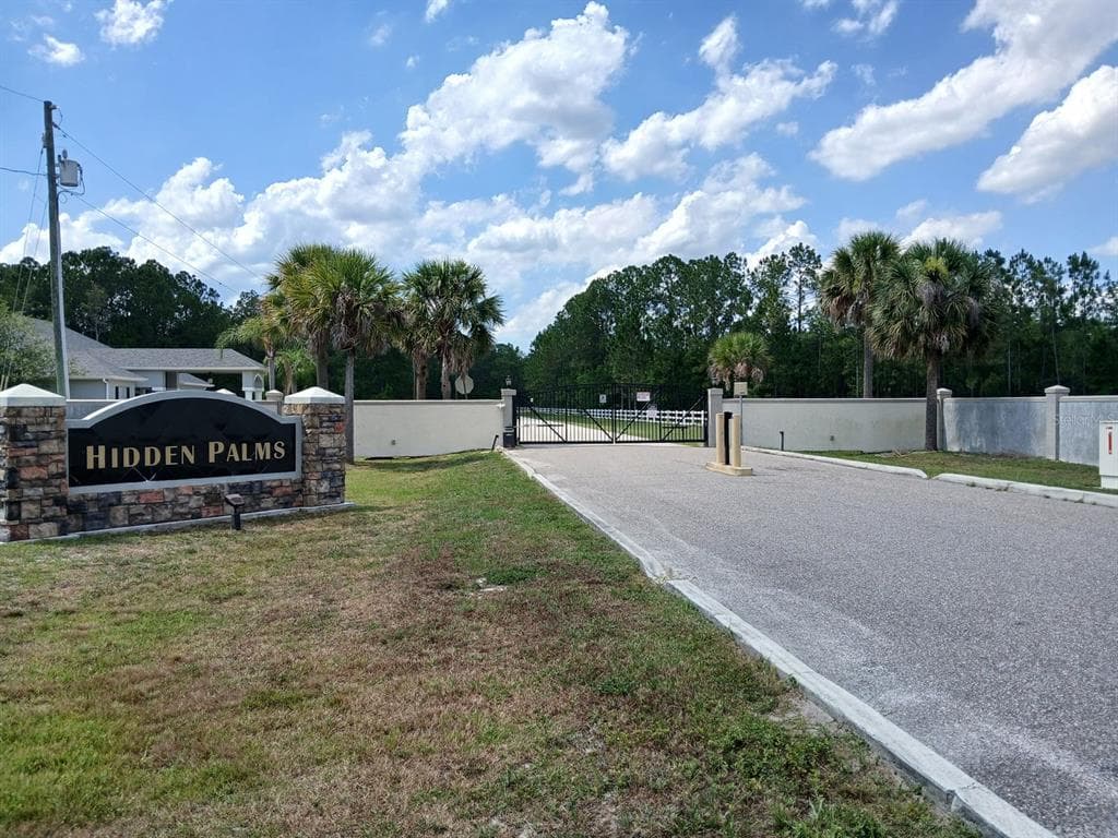 908 HIDDEN PALMS DRIVE