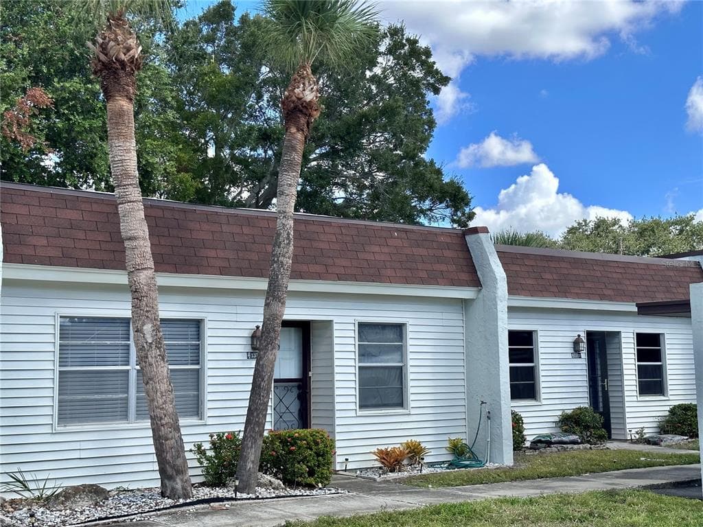 13713 MISSION OAKS BOULEVARD SEMINOLE, FL 33776