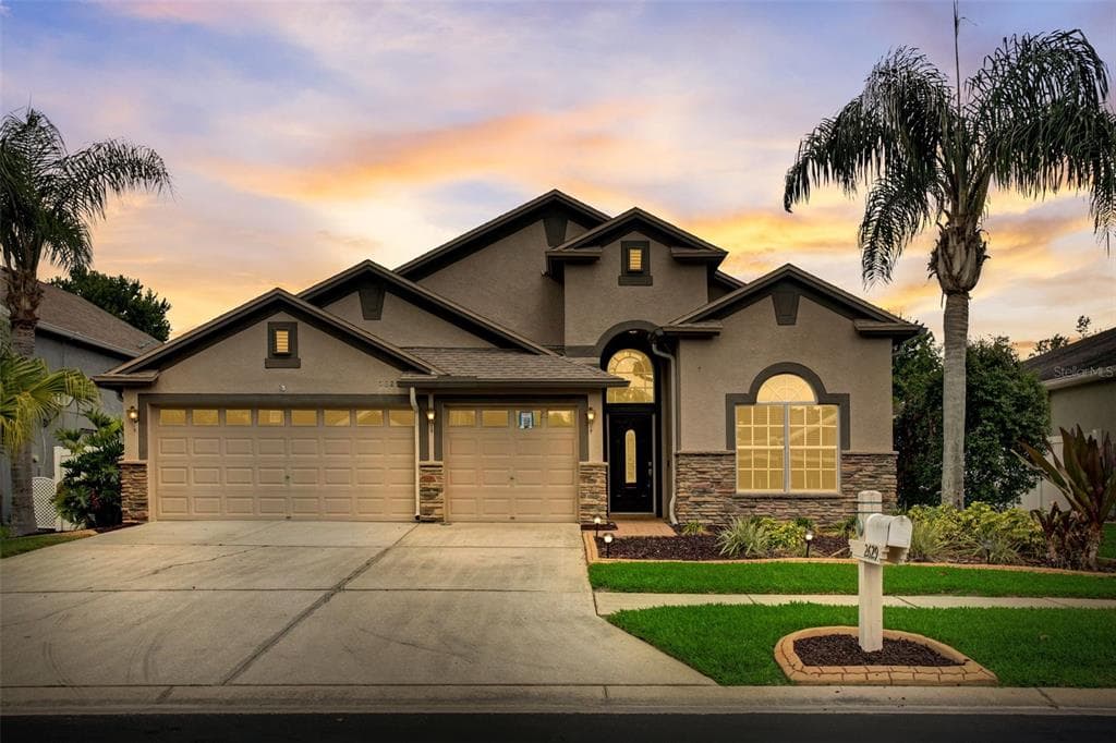 2629 KENCHESTER LOOP WESLEY CHAPEL, FL 33543