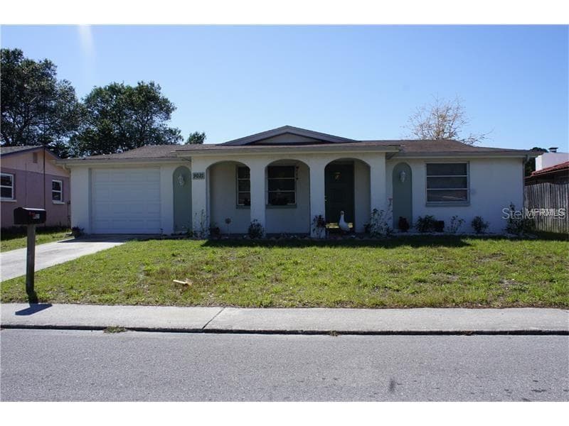 9021 LUNAR LANE PORT RICHEY, FL 34668