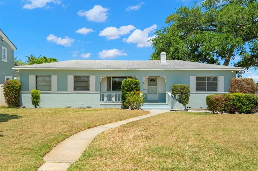 641 34TH AVENUE NE ST PETERSBURG, FL 33704