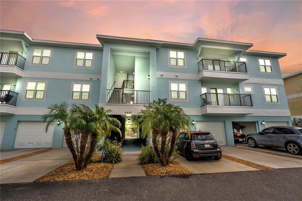 6420 BANYAN BOULEVARD UNIT 303 NEW PORT RICHEY, FL 34652