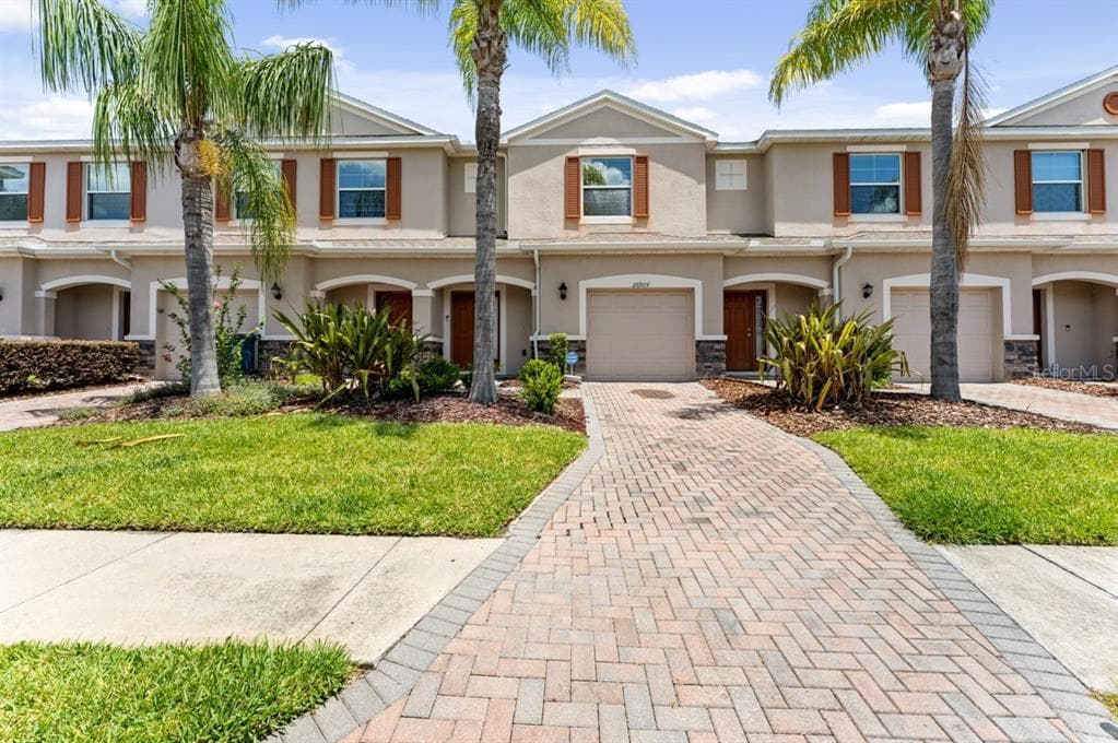 26909 JUNIPER BAY DRIVE WESLEY CHAPEL, FL 33544