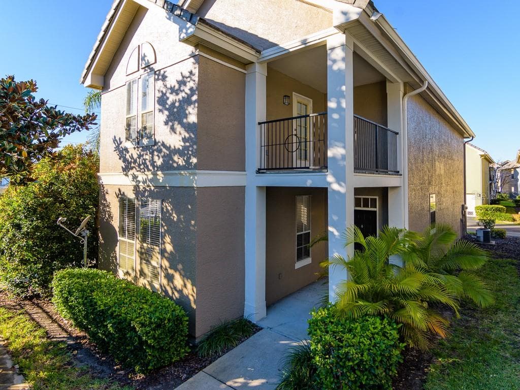 4008 SAND PALM COURT TAMPA, FL 33624