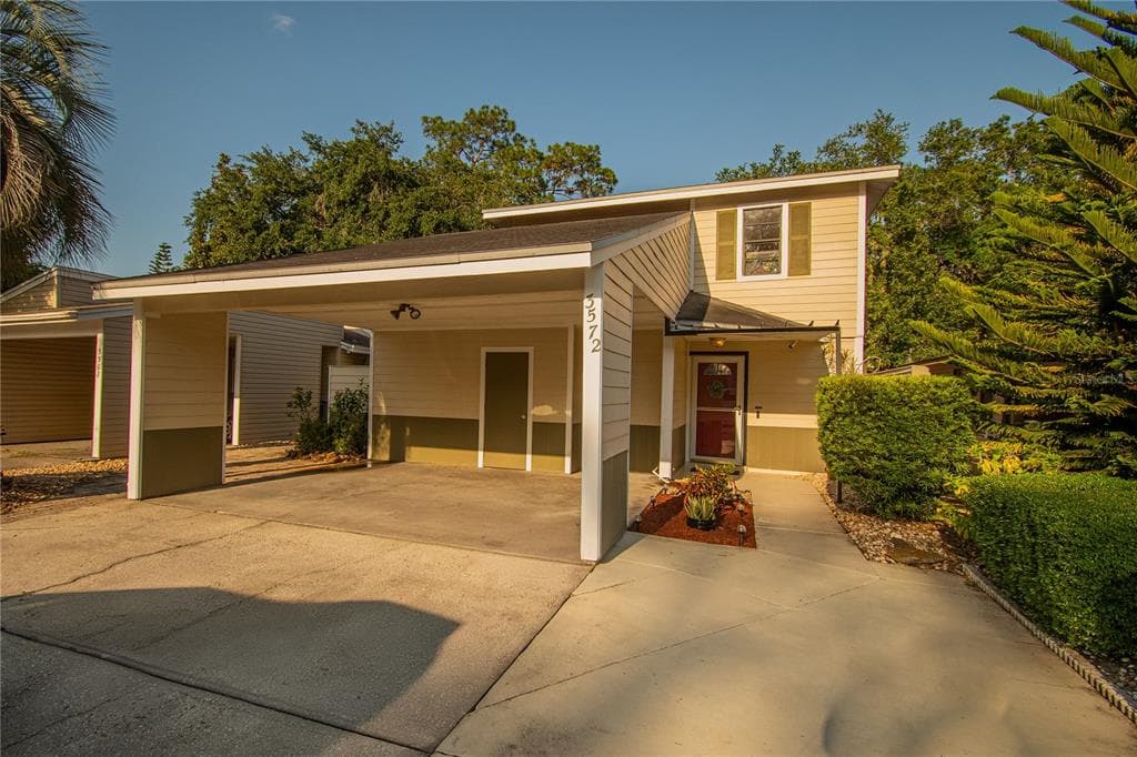 3572 RAINTREE COURT LAKELAND, FL 33803