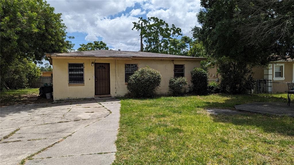 7715 PERUGIA AVENUE ORLANDO, FL 32819