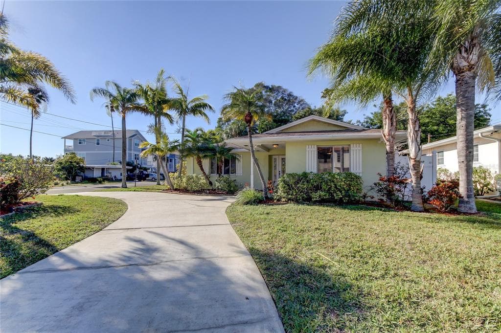 407 15TH AVENUE INDIAN ROCKS BEACH, FL 33785