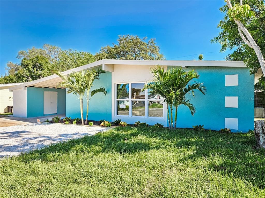 2212 BAYSHORE GARDENS PARKWAY BRADENTON, FL 34207