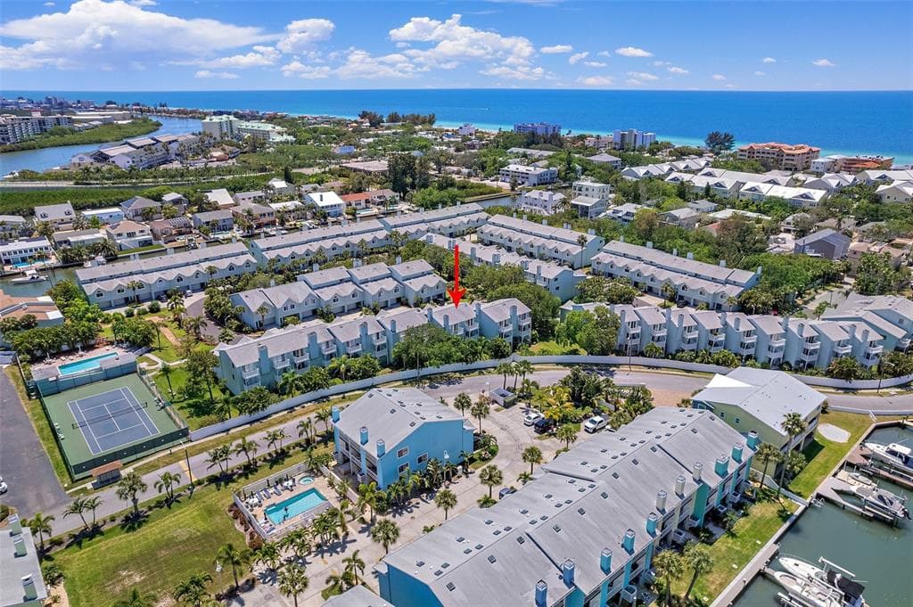 534 GARLAND CIRCLE INDIAN ROCKS BEACH, FL 33785