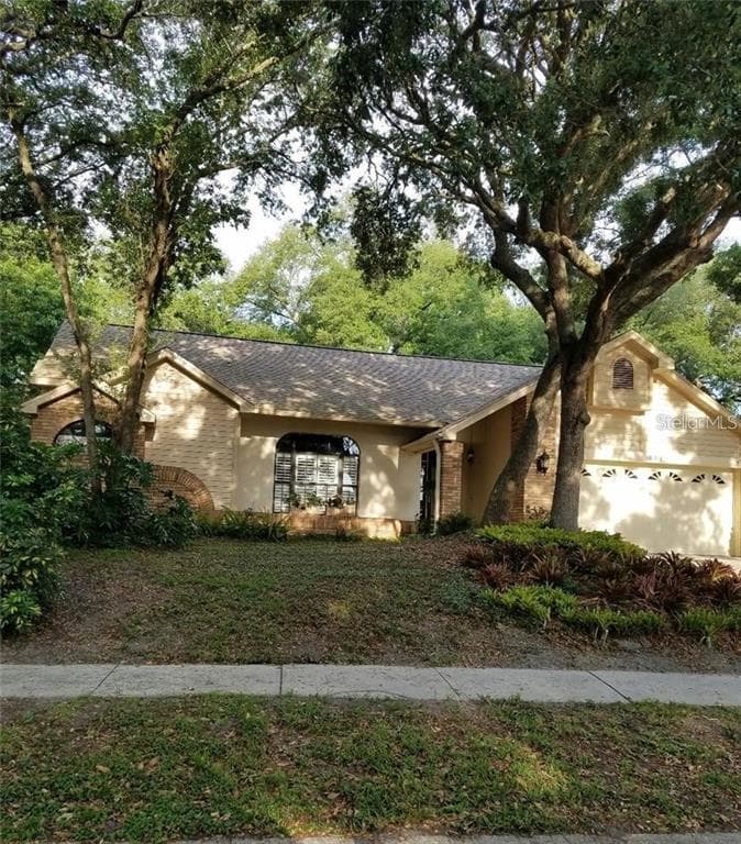 353 MAYFAIR CIRCLE E