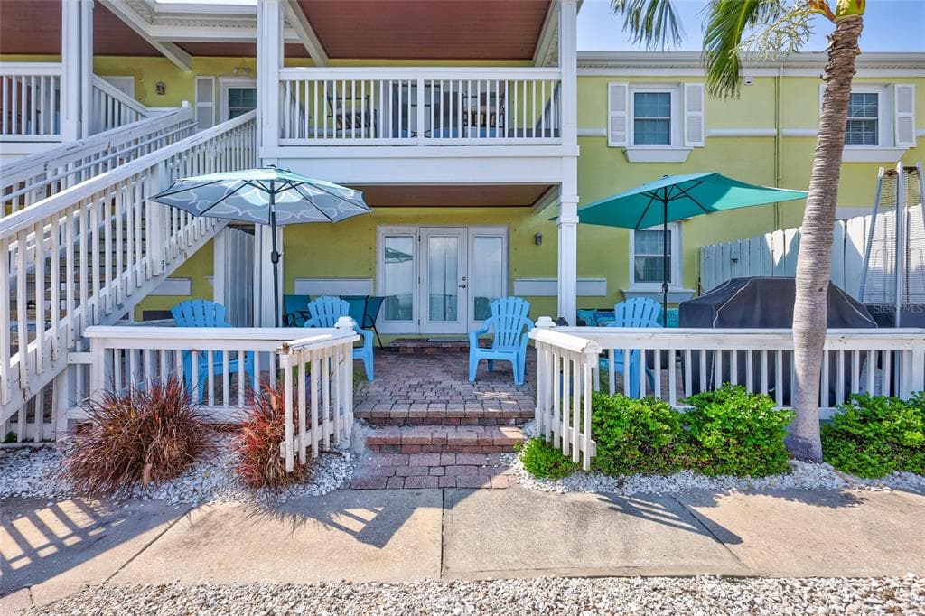 5280 COQUINA KEY DRIVE SE UNIT A ST PETERSBURG, FL 33705