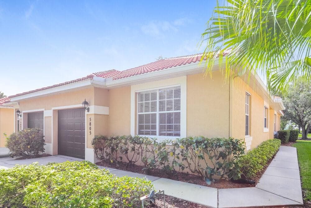 5805 SPANISH POINT COURT PALMETTO, FL 34221
