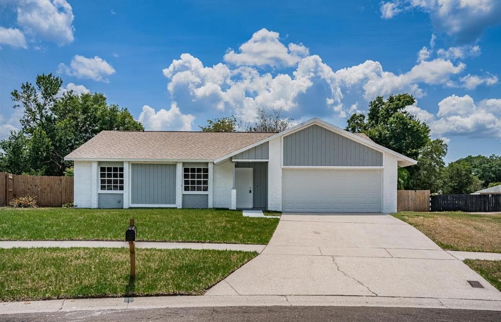 301 BLACK OAK COURT SEFFNER, FL 33584