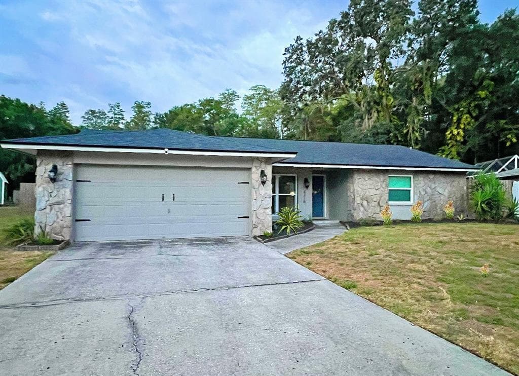 4218 SUMMERDALE DRIVE TAMPA, FL 33624