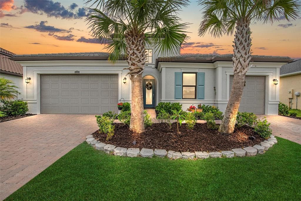 2010 WHITEWILLOW DRIVE WESLEY CHAPEL, FL 33543