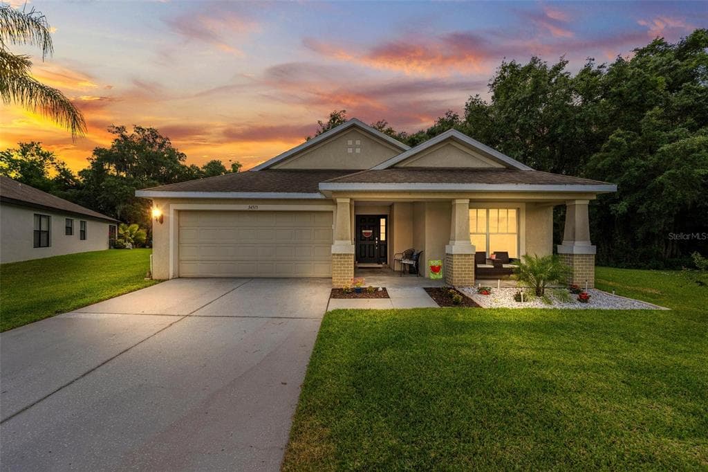 34515 CLIFFCREEK COURT WESLEY CHAPEL, FL 33545