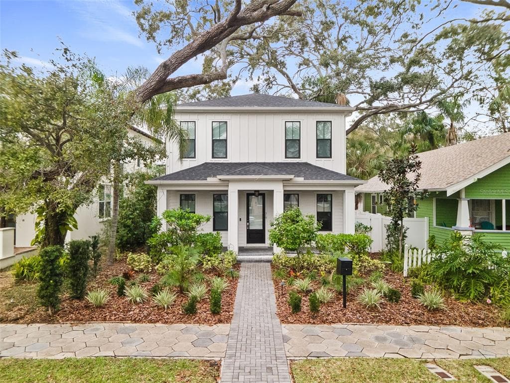 319 12TH AVENUE NE ST PETERSBURG, FL 33701