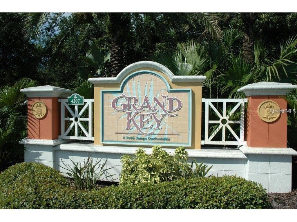 4207 S DALE MABRY HIGHWAY UNIT 3101 TAMPA, FL 33611
