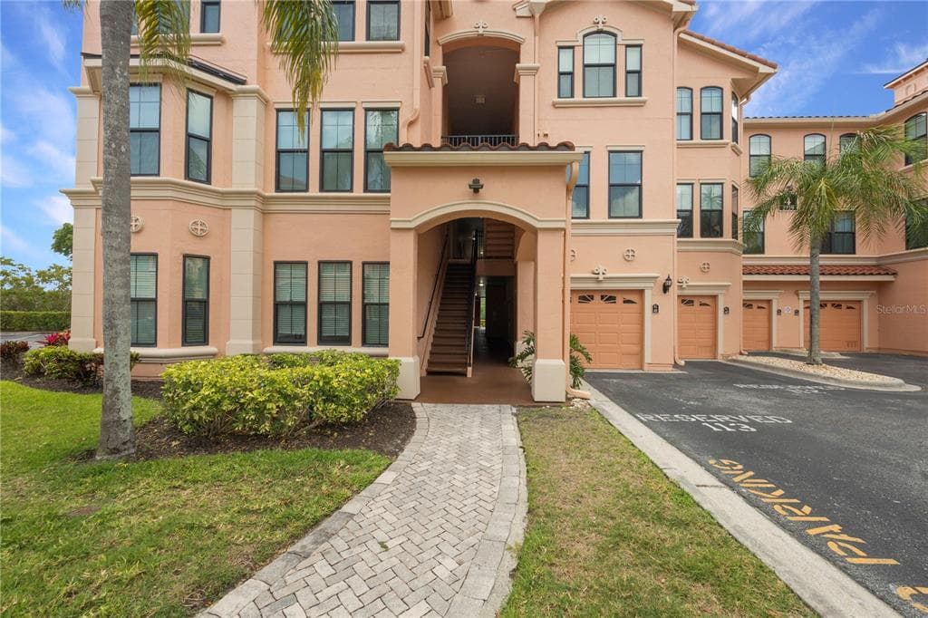 2729 VIA MURANO UNIT 422 CLEARWATER, FL 33764