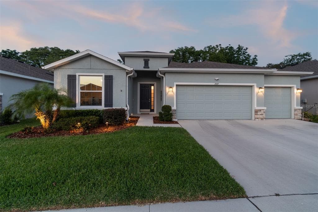 2449 KNIGHT ISLAND DRIVE