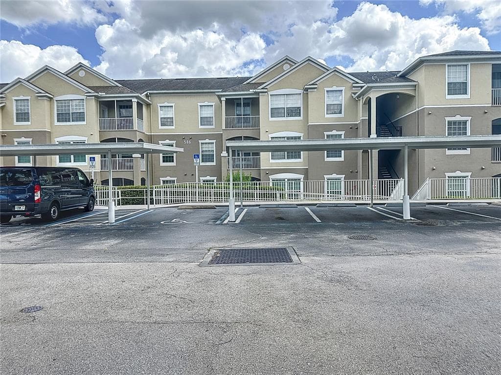 586 BRANTLEY TERRACE WAY UNIT 301 ALTAMONTE SPRINGS, FL 32714