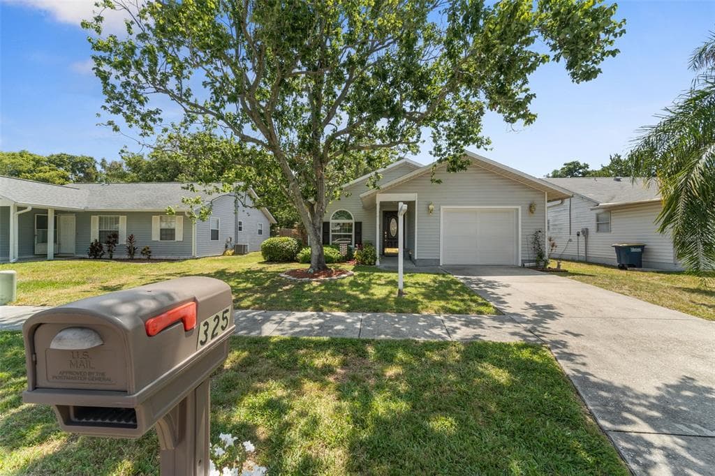 325 FEATHER TREE DRIVE CLEARWATER, FL 33765