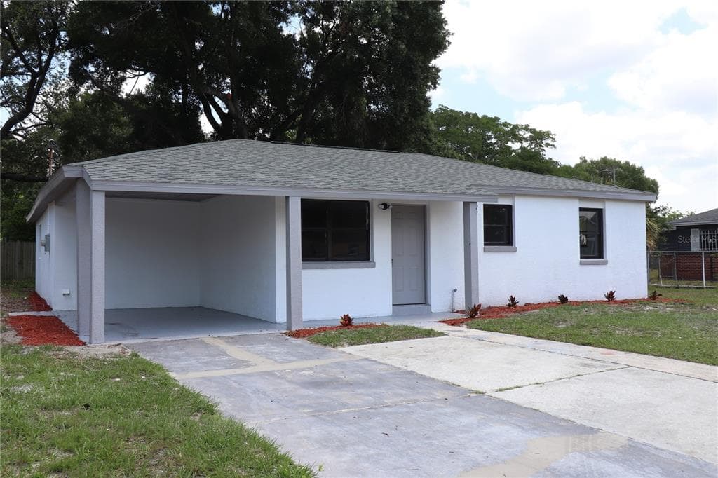 8316 BAHIA AVENUE TAMPA, FL 33619