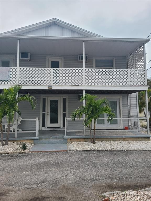 134 86TH TERRACE UNIT 4 TREASURE ISLAND, FL 33706