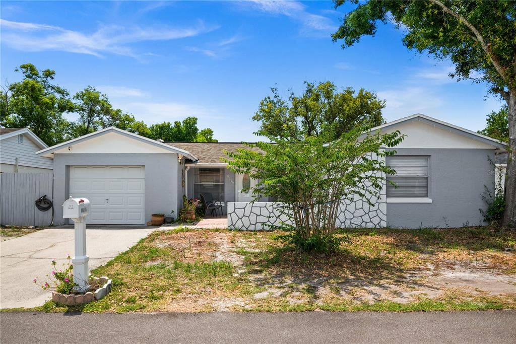 10116 ENCHANTED OAKS COURT TAMPA, FL 33615