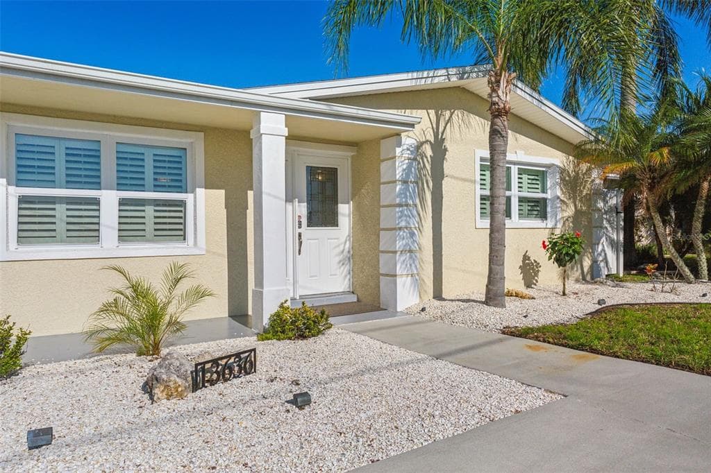 13636 LESLIE DRIVE