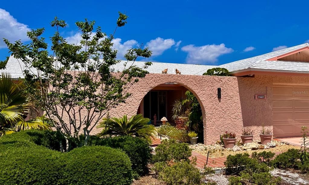 2778 CAPWOOD LANE