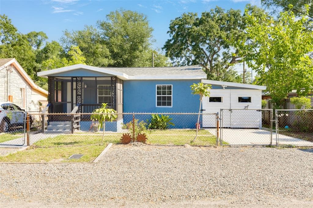 3618 E FERN STREET TAMPA, FL 33610