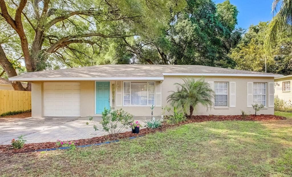1704 W FORE DRIVE TAMPA, FL 33612