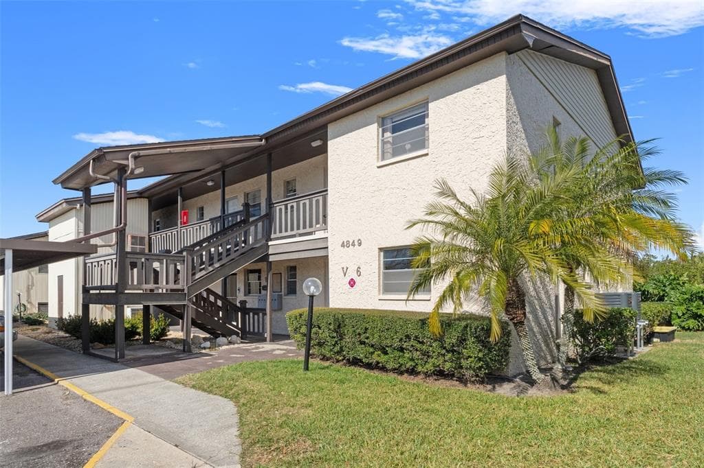 4849 ONYX LANE UNIT 106 NEW PORT RICHEY, FL 34652