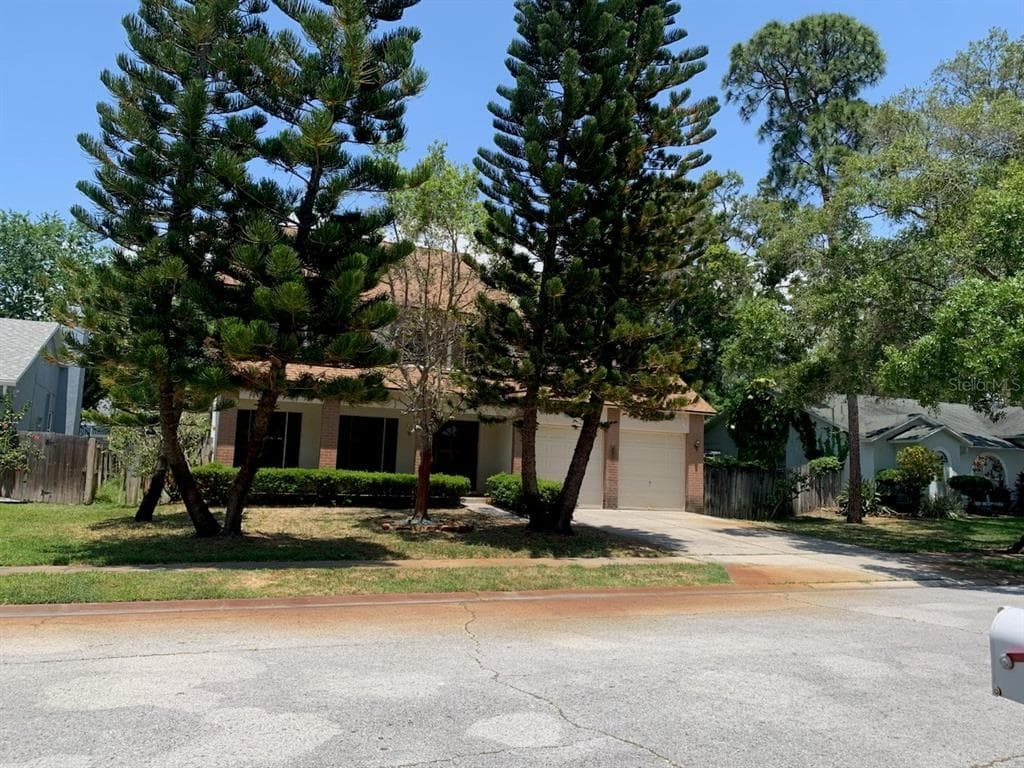 6061 65TH AVENUE N PINELLAS PARK, FL 33781