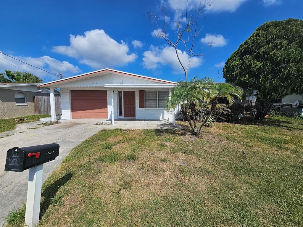 9029 PEGASUS AVENUE PORT RICHEY, FL 34668