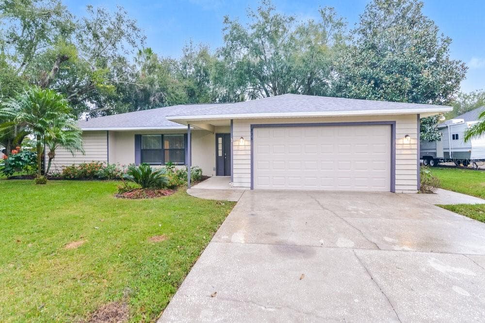 336 SHOREWOOD DRIVE TAVARES, FL 32778