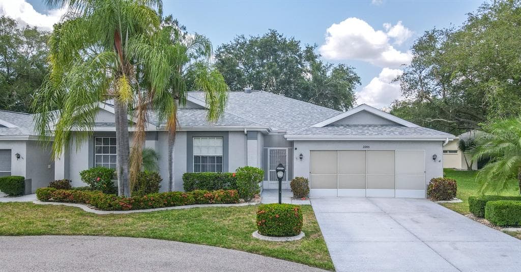 2205 MAYFIELD OAKS PLACE UNIT 66 SUN CITY CENTER, FL 33573
