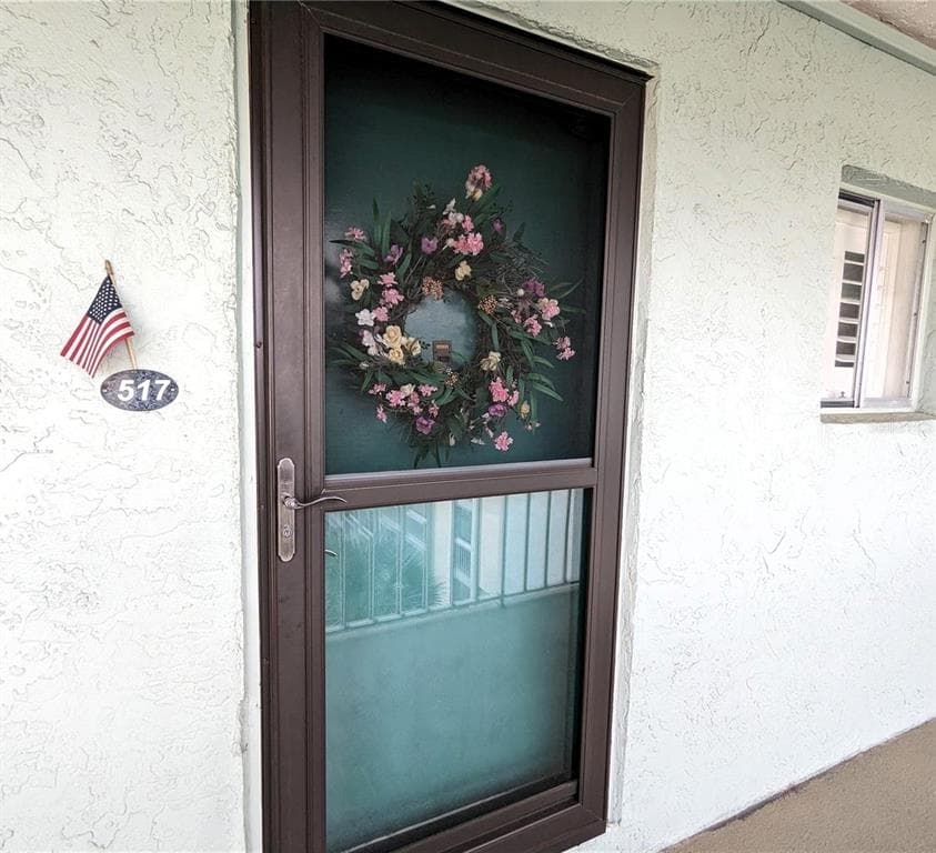 801 83RD AVE N UNIT 517 ST PETERSBURG, FL 33702