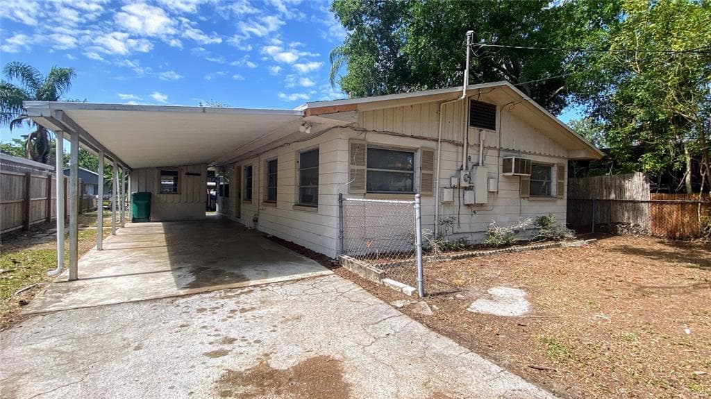 2606 CYPRUS DRIVE PALM HARBOR, FL 34684
