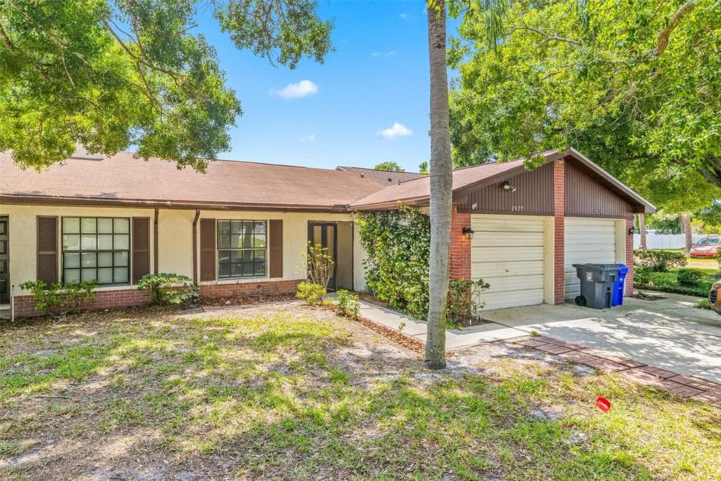 2027 SAGINAW COURT OLDSMAR, FL 34677