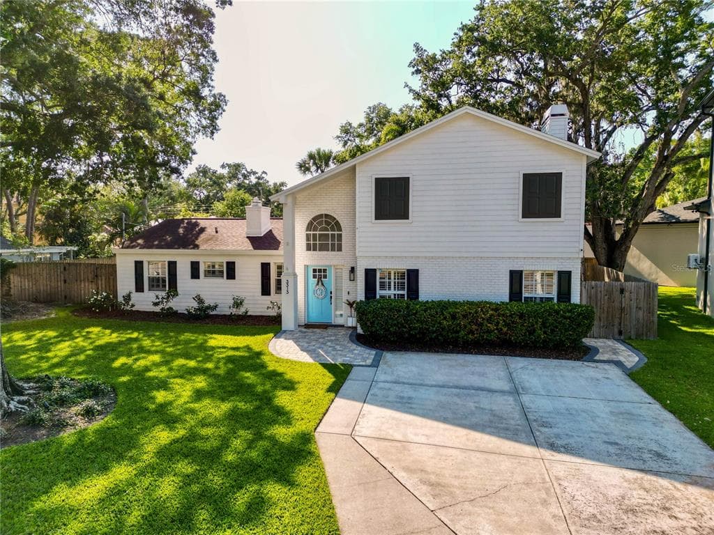 3313 W SEVILLA CIRCLE