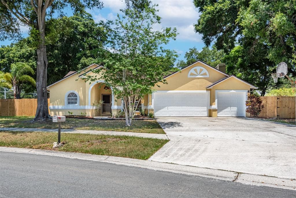 2221 GLEN MIST DRIVE