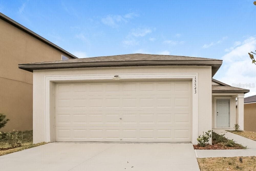 15543 MILLER CREEK DRIVE SUN CITY CENTER, FL 33573