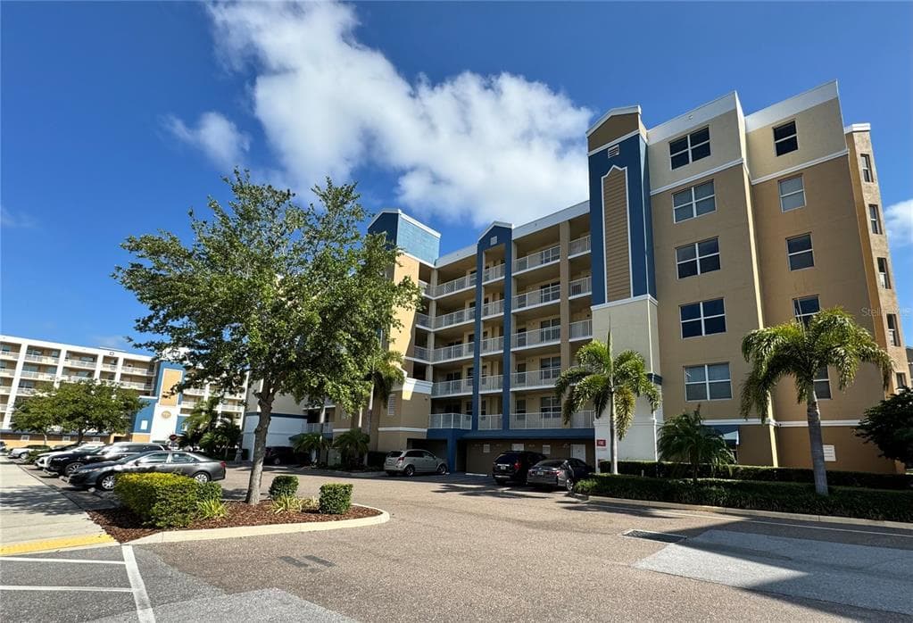 960 STARKEY ROAD UNIT 5104 LARGO, FL 33771