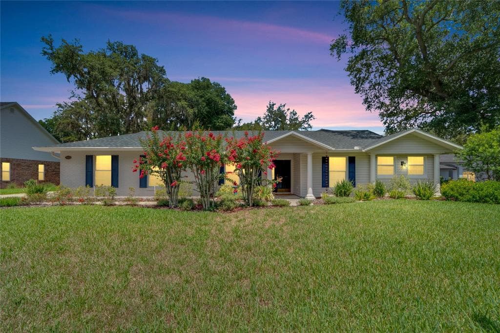 7021 PARLIAMENT PLACE LAKELAND, FL 33809
